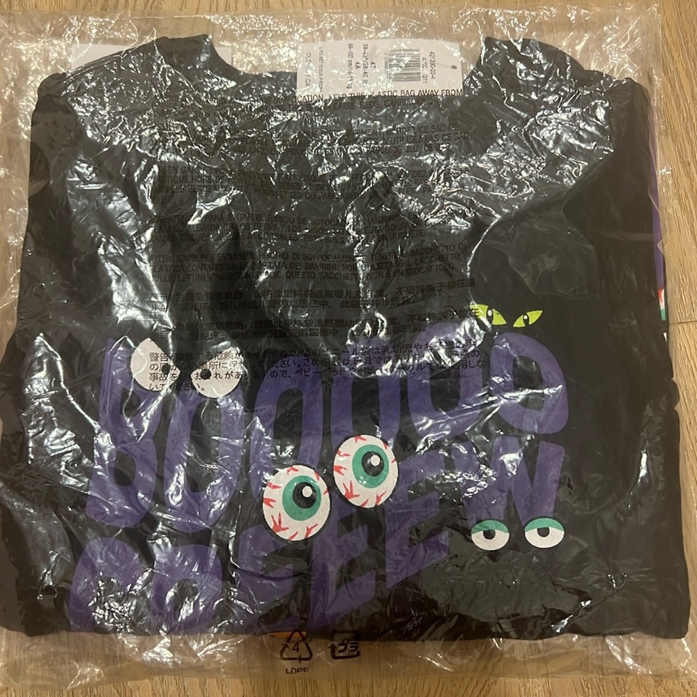 Old Navy Long Sleeve Pajamas 4T - Boo Crew (brand new in package)